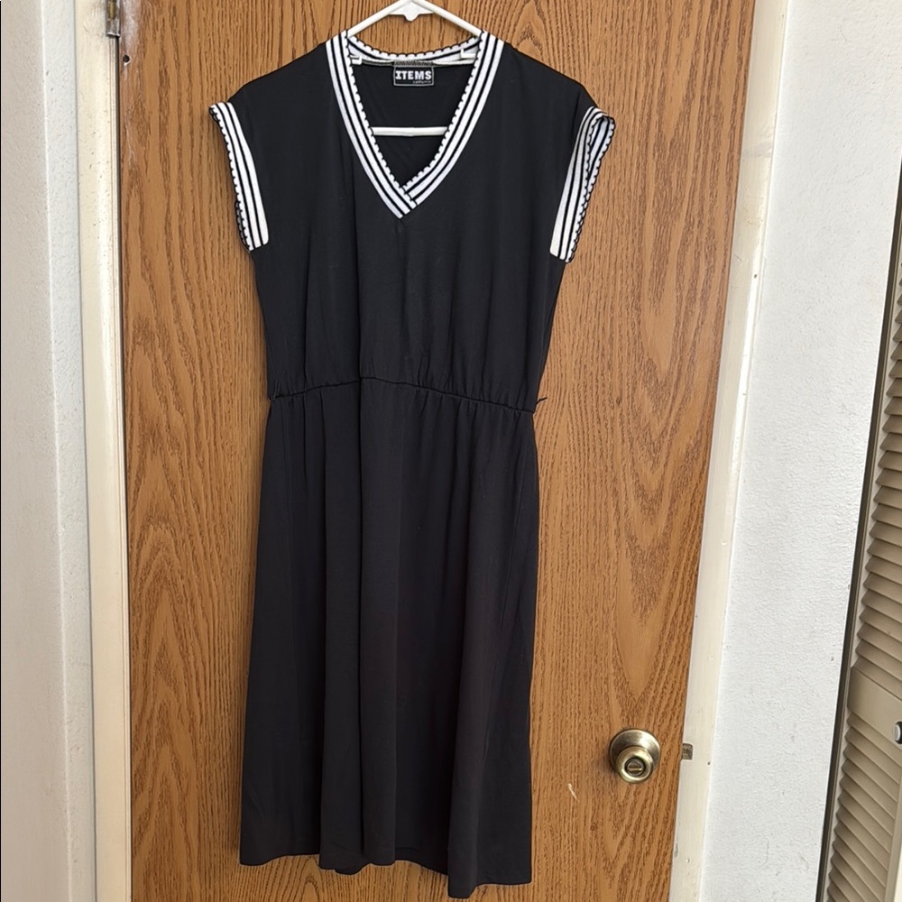 Vintage 70s 80s ITEMS V-Neck SS A-Line Swing Dress Sz M Casual Sporty Retro